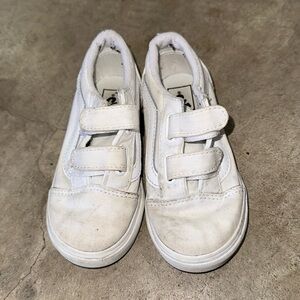 White toddler vans with Velcro straps 8.5